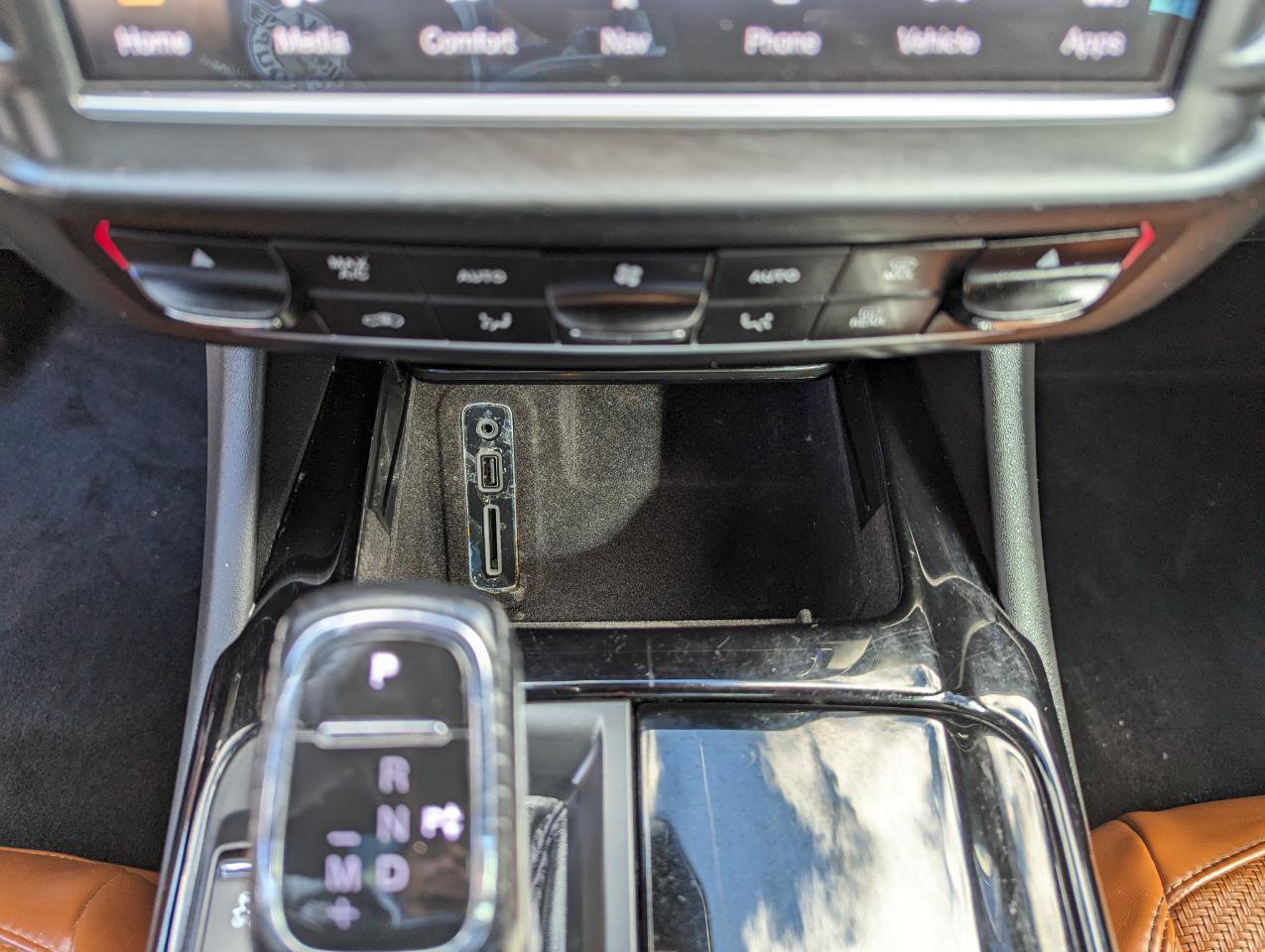 Used 2022 Maserati Levante Modena image 24