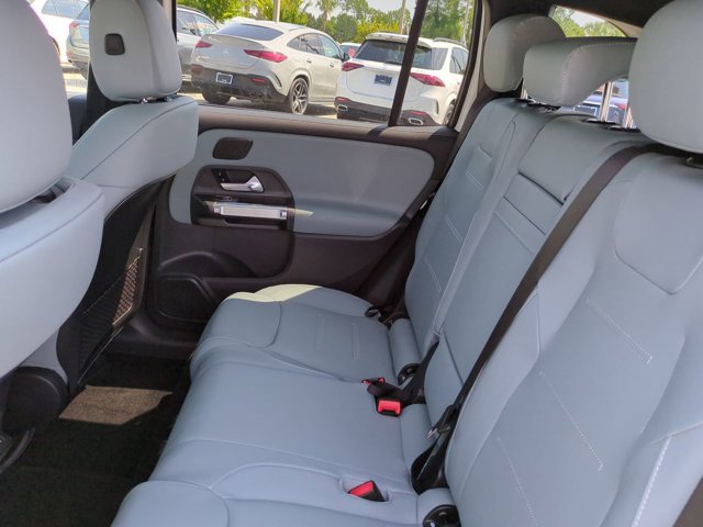 Used 2026 Mercedes-Benz GLB 250 4MATIC image 14