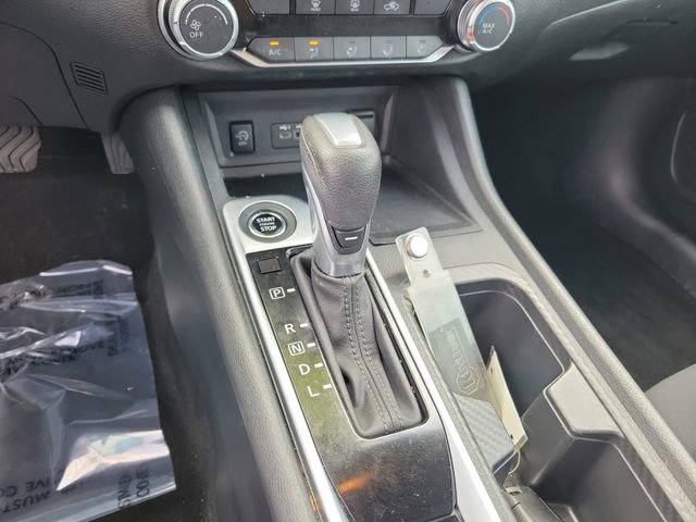 Used 2024 Nissan Sentra SV FWD image 21