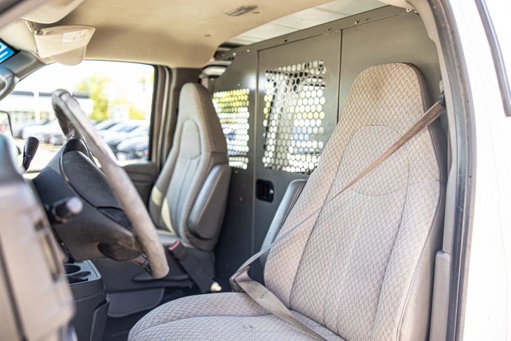 Used 2009 Chevrolet Express 2500 RWD image 8