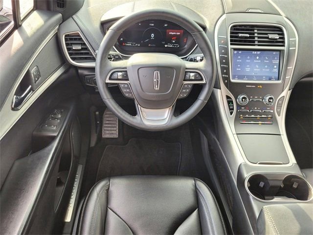 Used 2020 Lincoln Nautilus FWD image 6