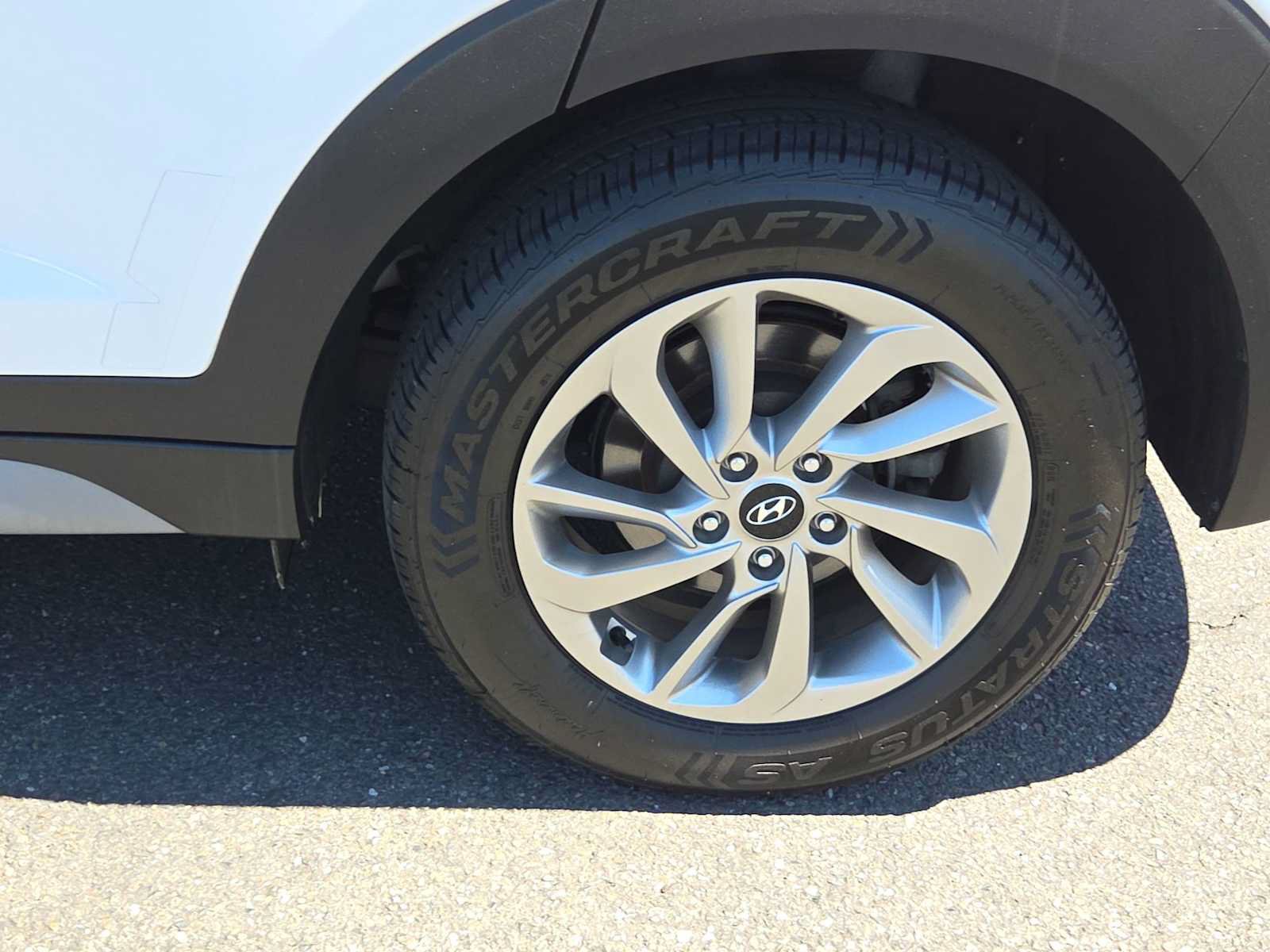 Used 2018 Hyundai Tucson SEL AWD/4WD image 16