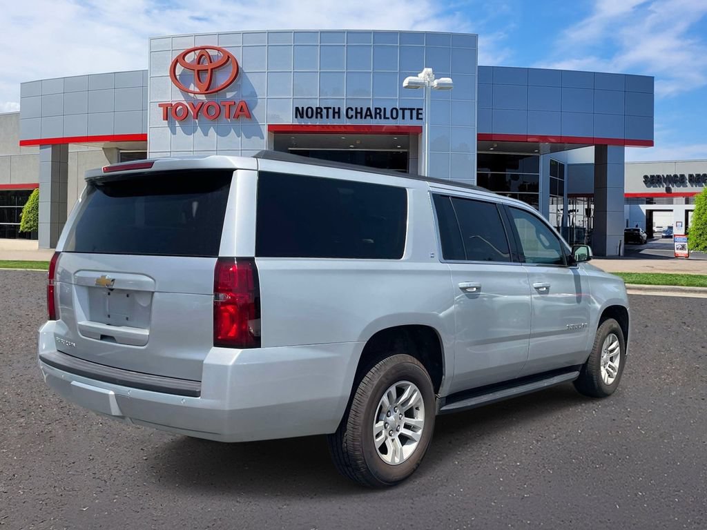 Used 2018 Chevrolet Suburban LT AWD/4WD image 7