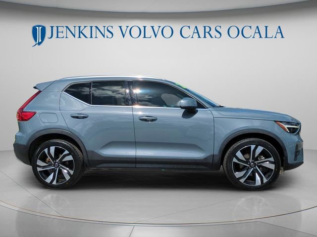 Used 2023 Volvo XC40 B5 Plus w/ Protection Package Premier AWD/4WD image 2