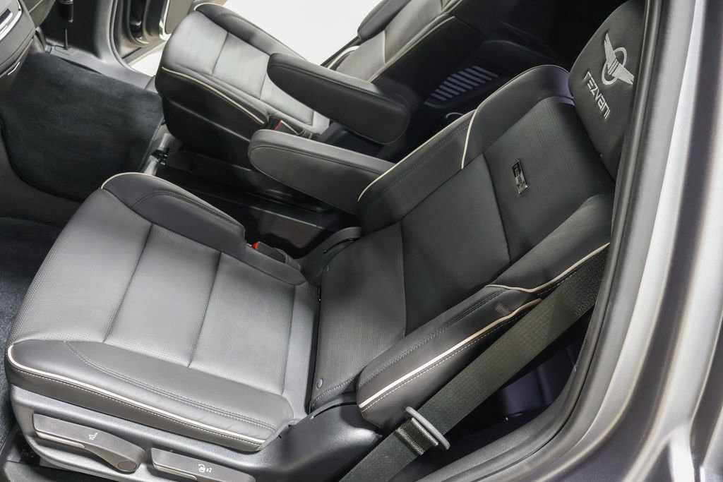 Used 2023 Cadillac Escalade Premium Luxury image 60