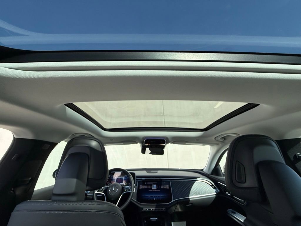 Used 2025 Mercedes-Benz E 350 Sedan image 7
