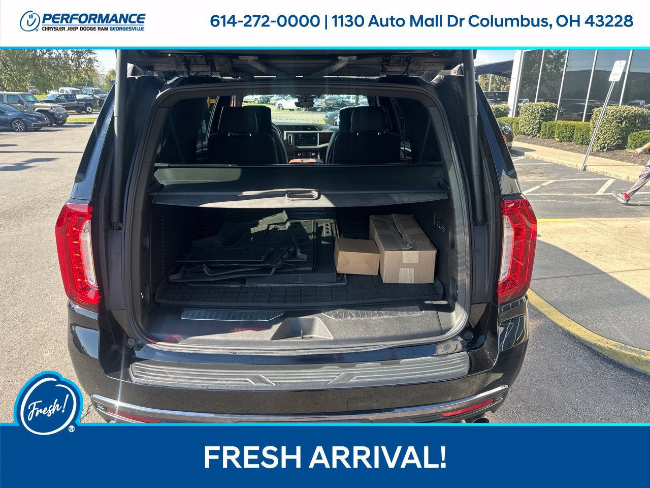 Used 2024 GMC Yukon XL Denali Ultimate AWD/4WD image 14