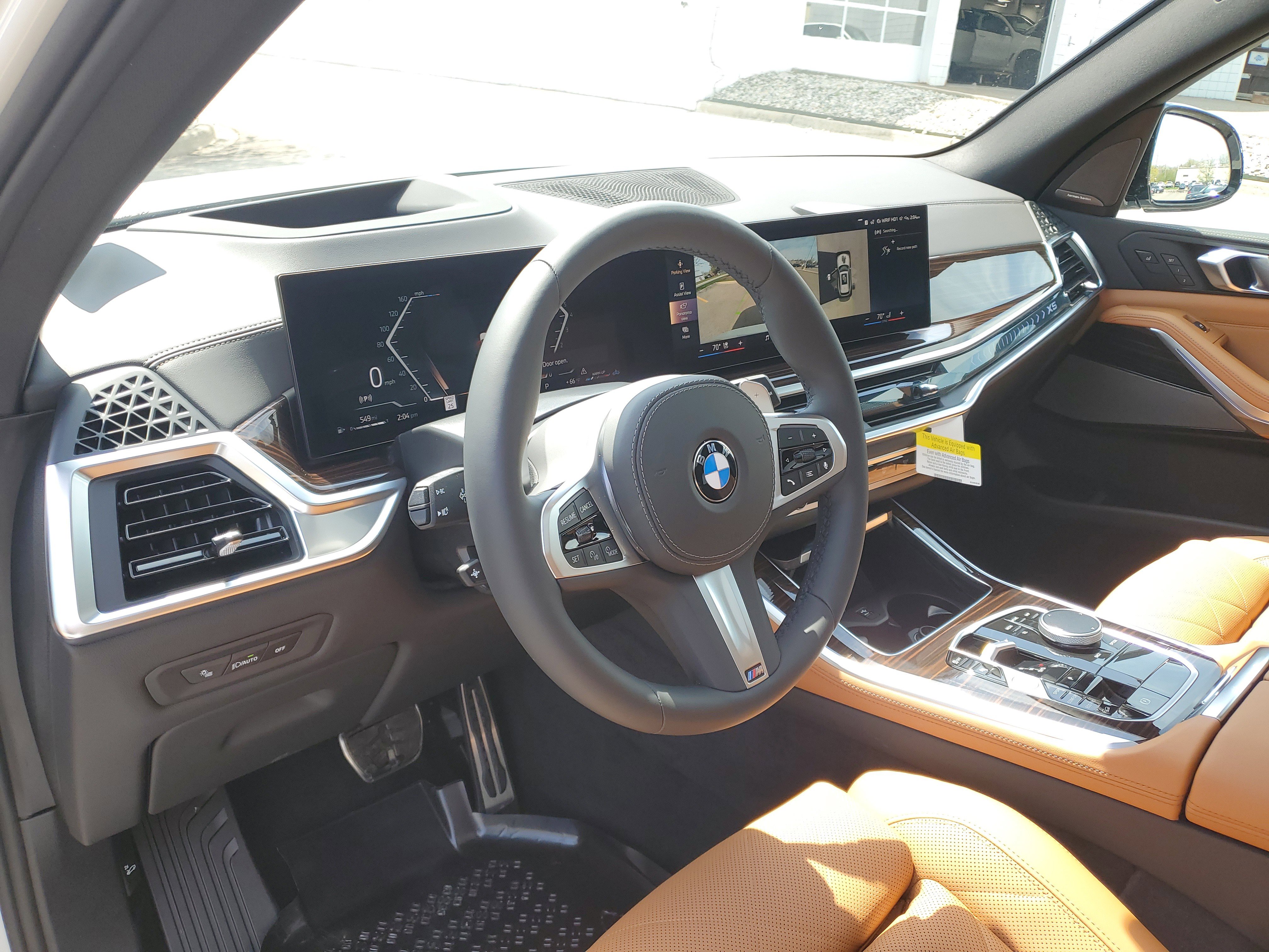 New 2026 BMW X5 xDrive40i w/ M Sport Package AWD/4WD image 10