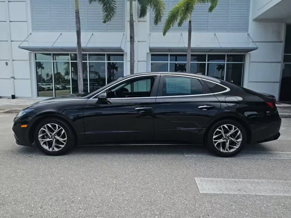 Certified 2022 Hyundai Sonata SEL w/ Convenience Package FWD image 38