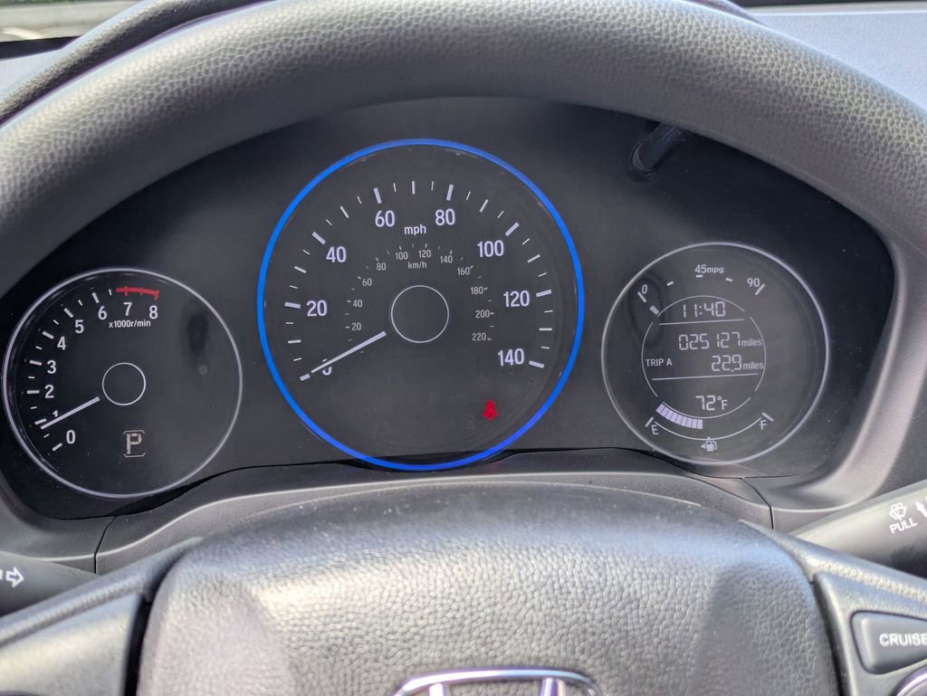 Used 2019 Honda HR-V LX image 19