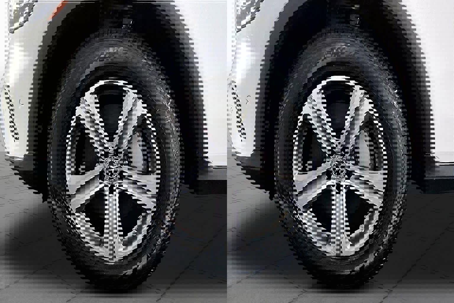 Used 2021 Mercedes-Benz GLC 300 4MATIC image 11