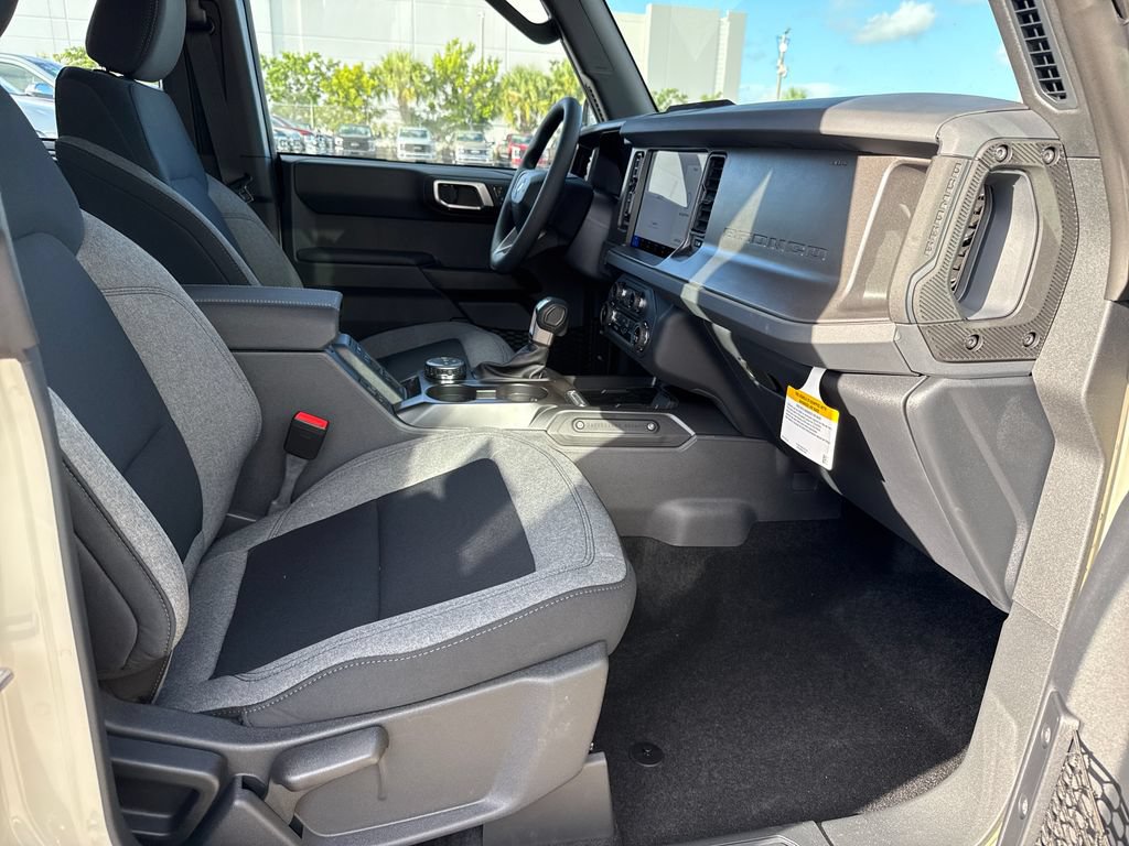 New 2026 Ford Bronco 4-Door AWD/4WD image 21