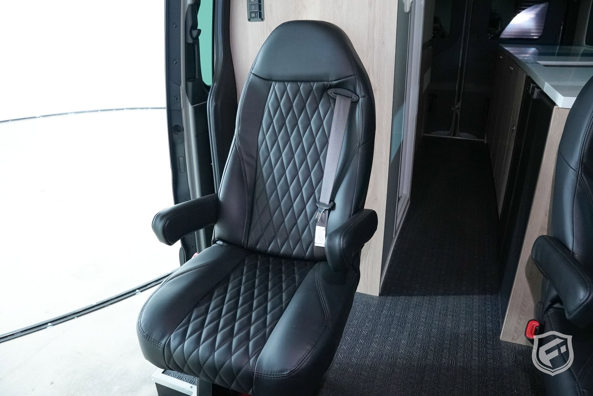 Used 2021 Mercedes-Benz Sprinter 2500 image 17