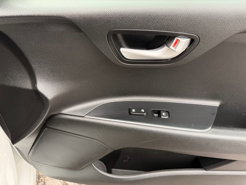 Used 2018 Kia Rio S image 32