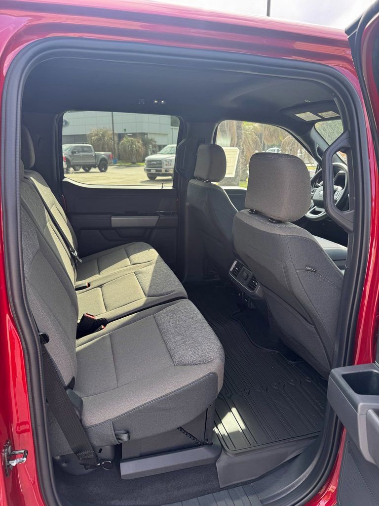 Used 2025 Ford F150 XLT w/ Equipment Group 302A MID image 18