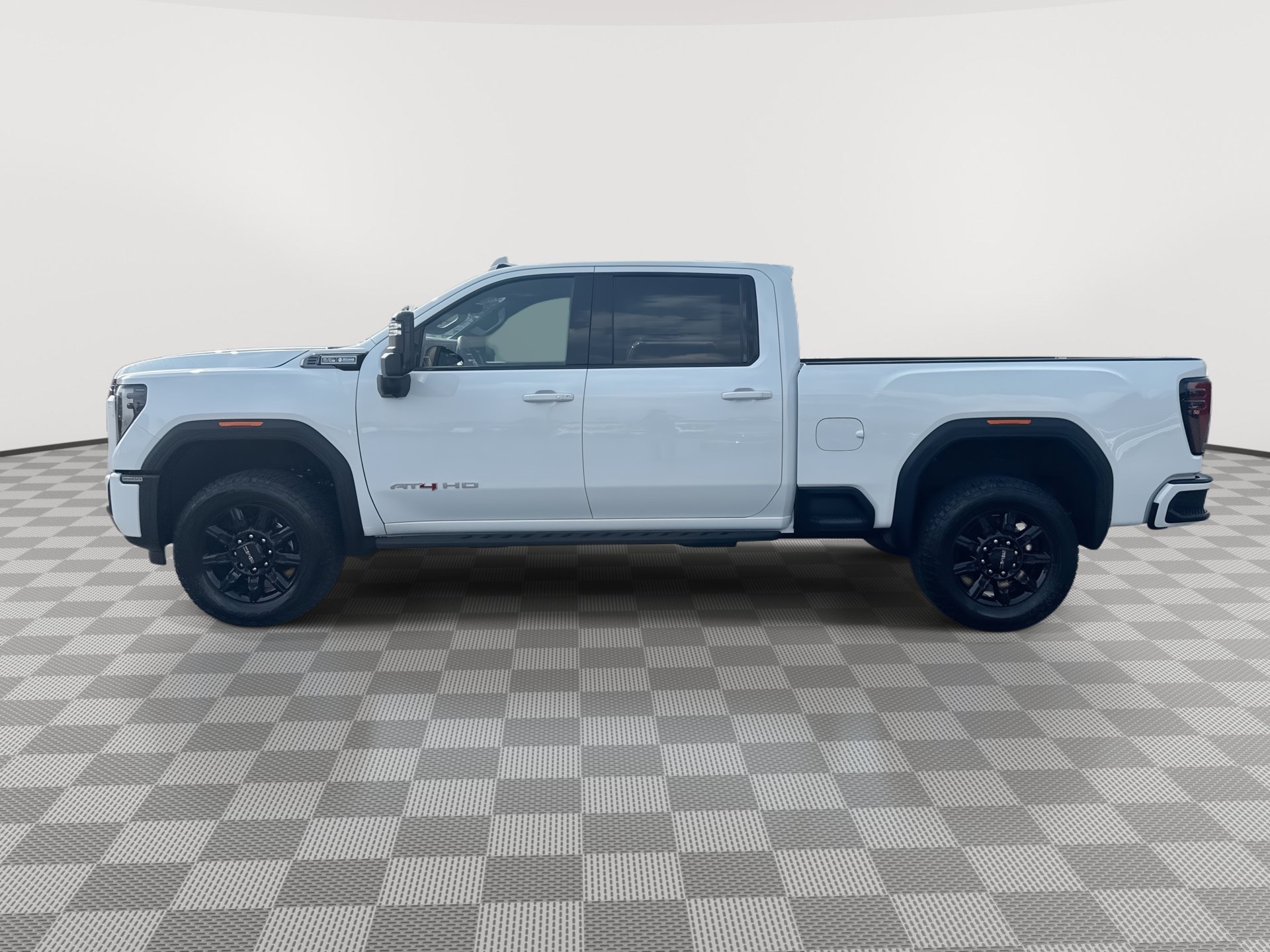 New 2026 GMC Sierra 2500 AT4 w/ AT4 Premium Plus Package AWD/4WD image 5
