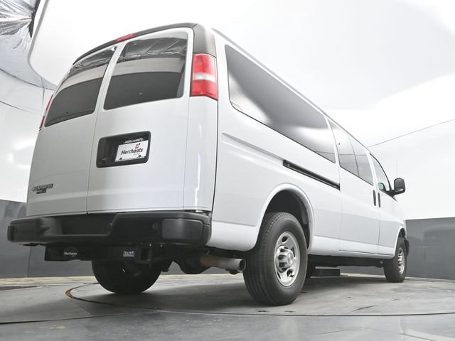 Used 2024 Chevrolet Express 3500 LS RWD image 37