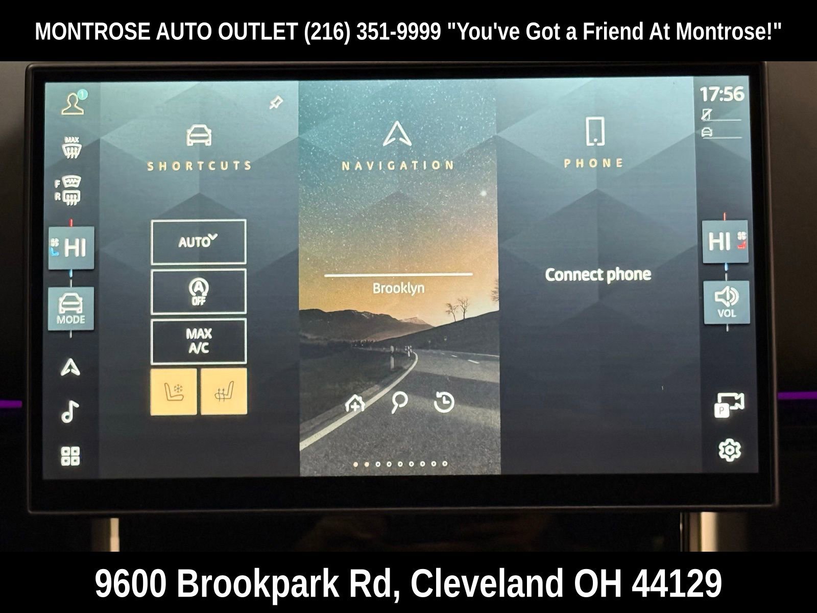 New 2025 Land Rover Range Rover SE image 19