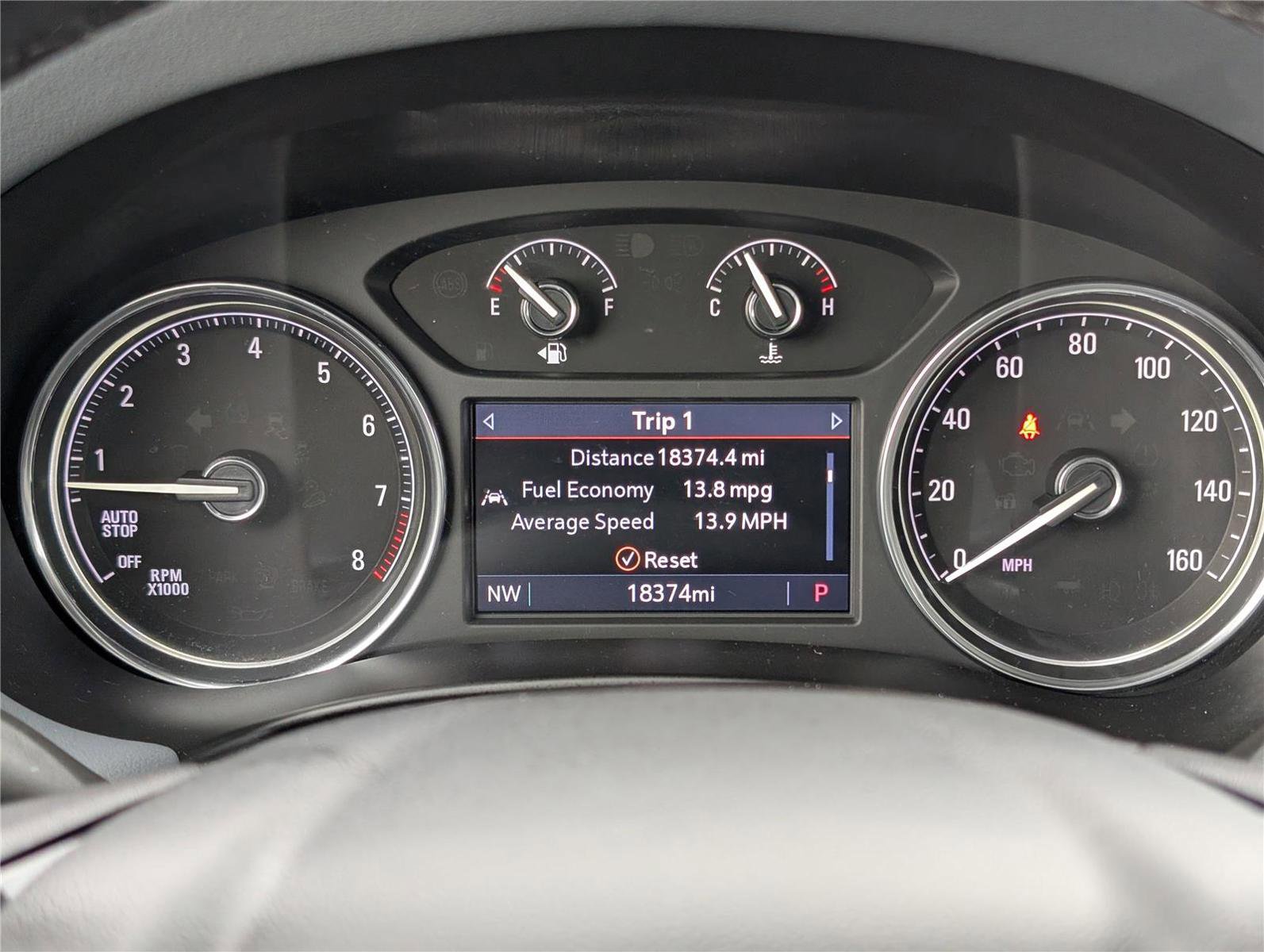 Used 2022 Buick Enclave Essence image 32