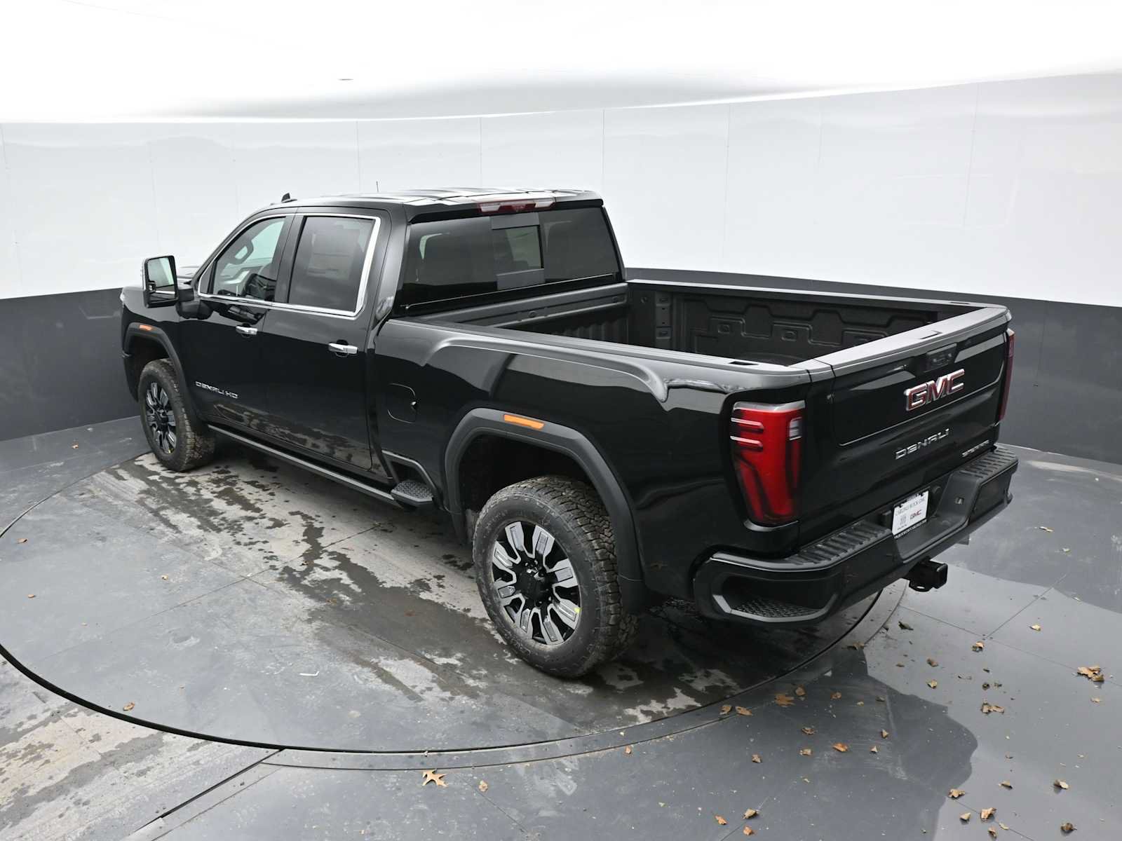 Used 2026 GMC Sierra 2500 Denali w/ Denali Reserve Package AWD/4WD image 27