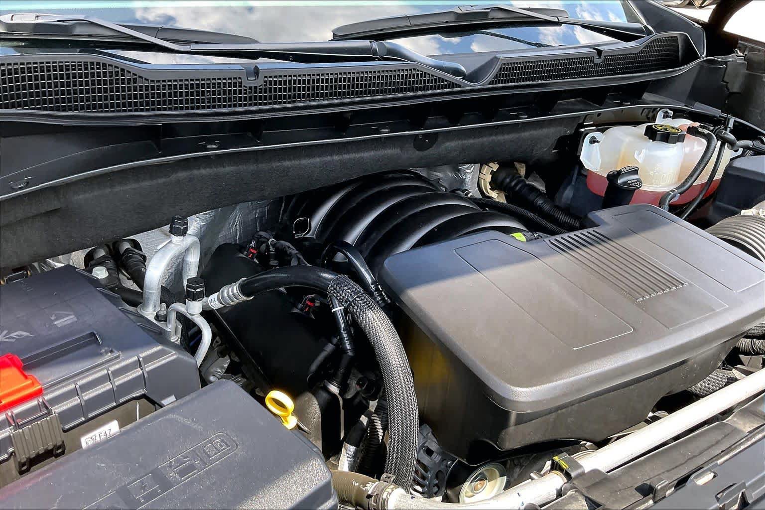 Certified 2024 Chevrolet Silverado 1500 ZR2 AWD/4WD image 32