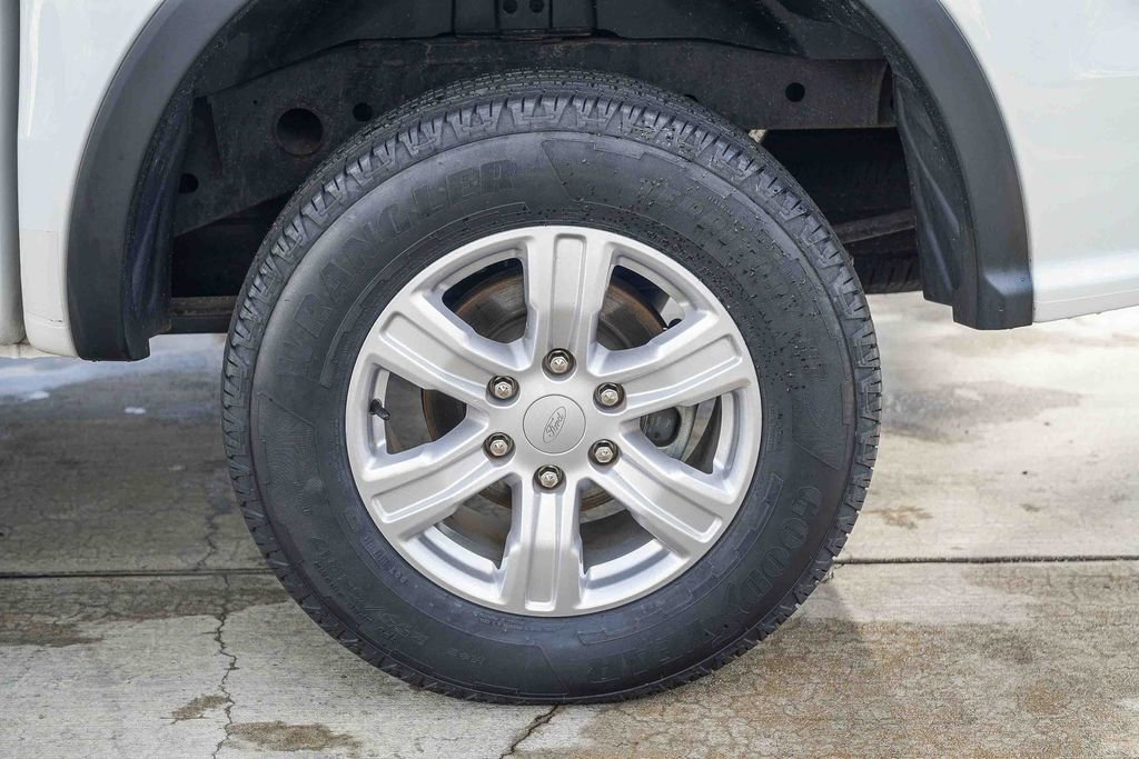 Used 2020 Ford Ranger XL w/ Equipment Group 101A Mid image 12