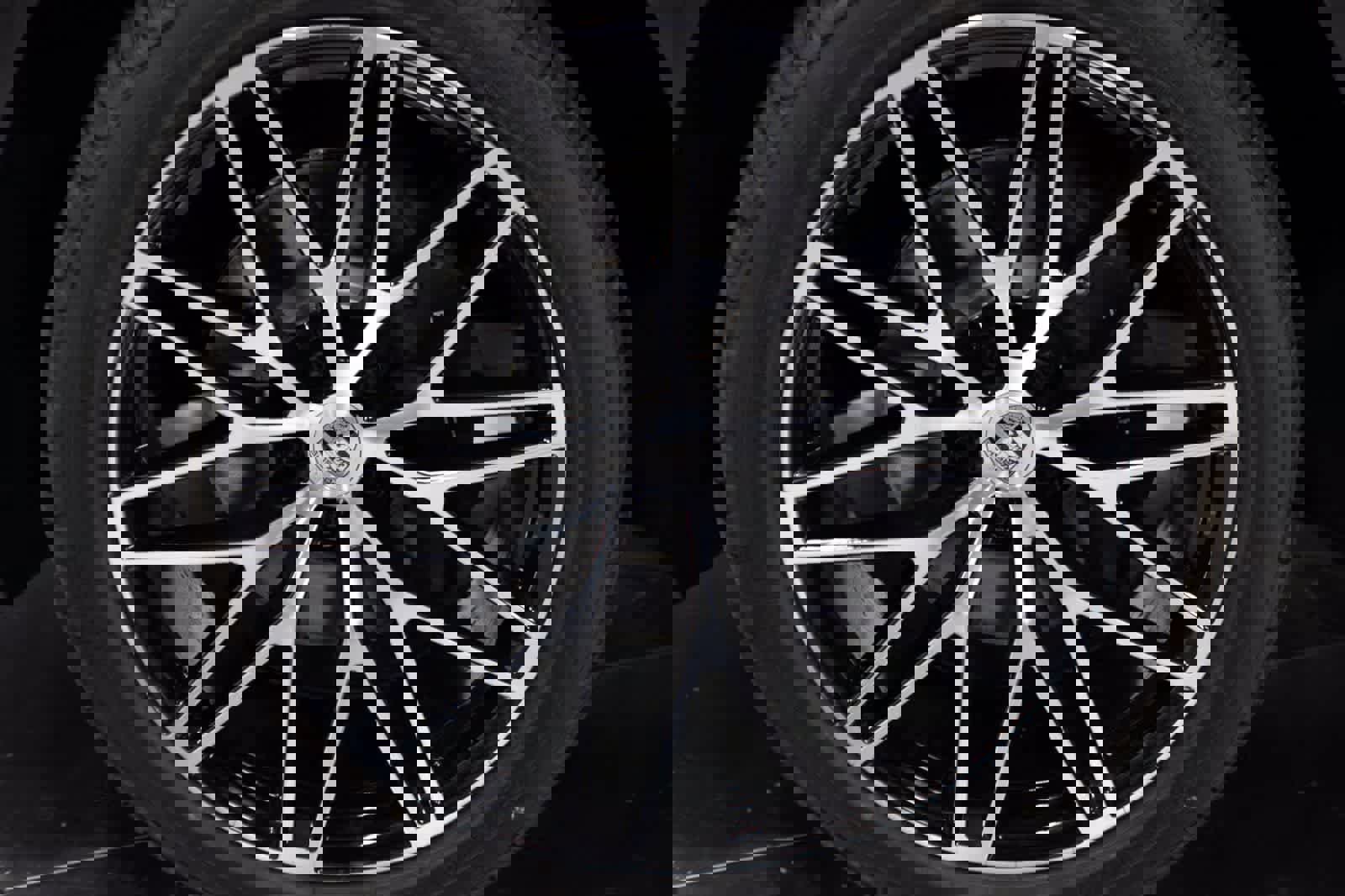 Certified 2026 Porsche Macan image 11