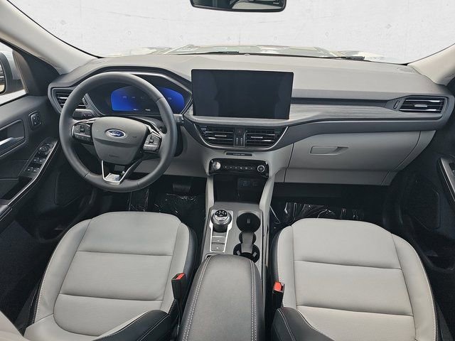 Used 2023 Ford Escape Platinum image 9