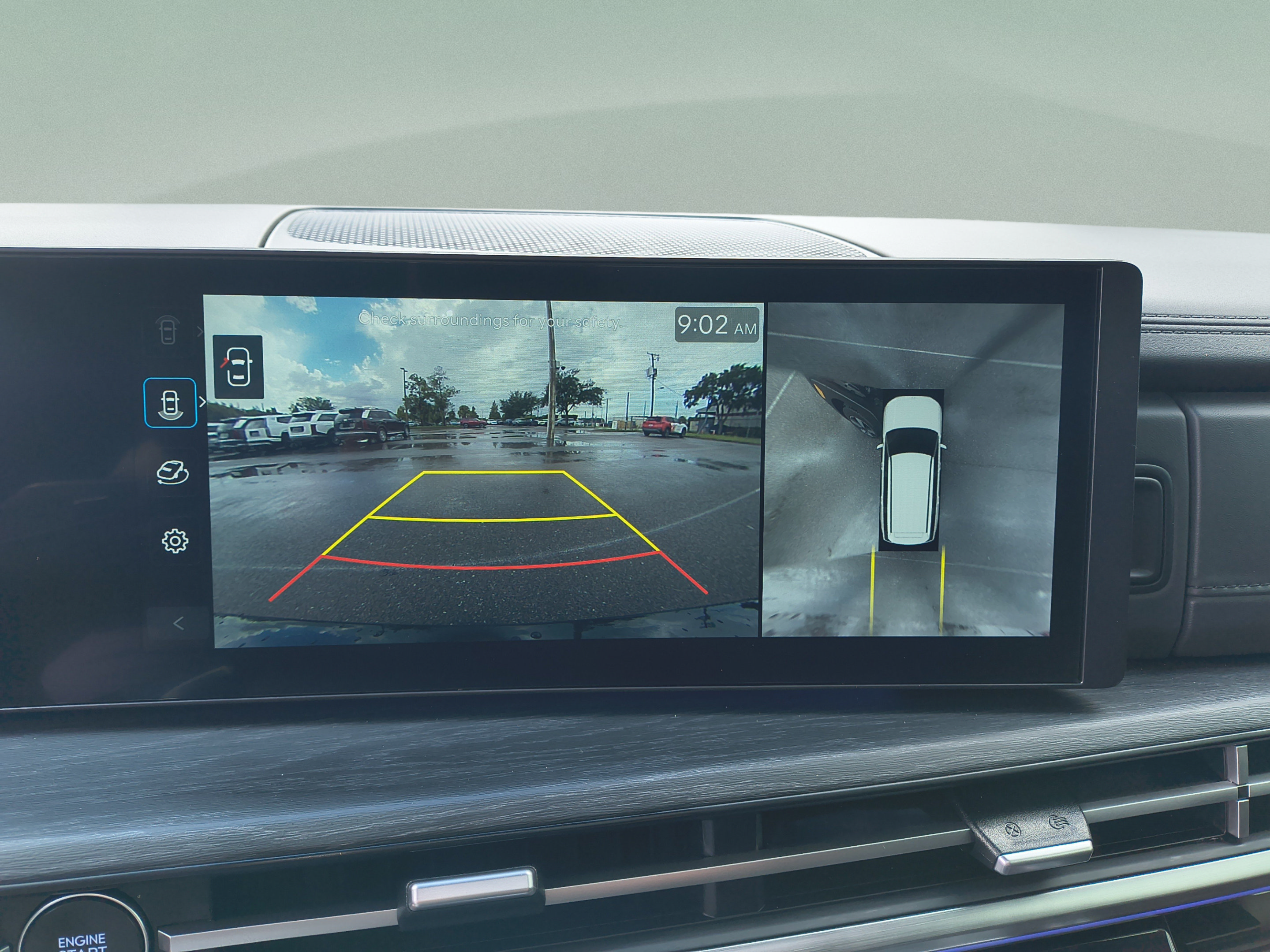 Certified 2025 Hyundai Santa Fe Limited FWD image 24