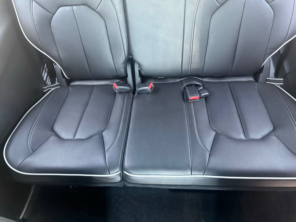 New 2027 Chrysler Pacifica Limited w/ Family Tech Group FWD image 38
