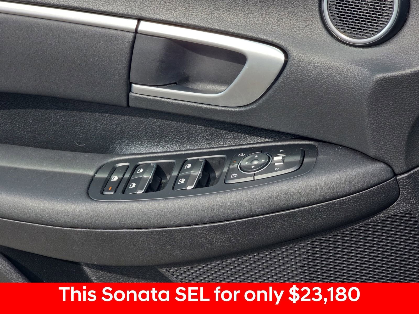 Used 2025 Hyundai Sonata SEL FWD image 33