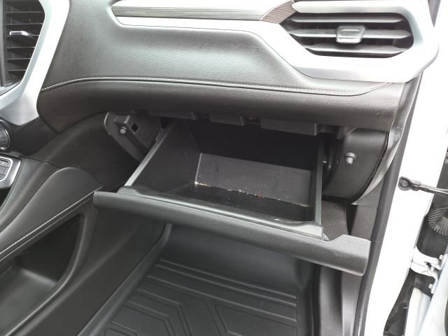 Used 2023 GMC Acadia SLT image 52