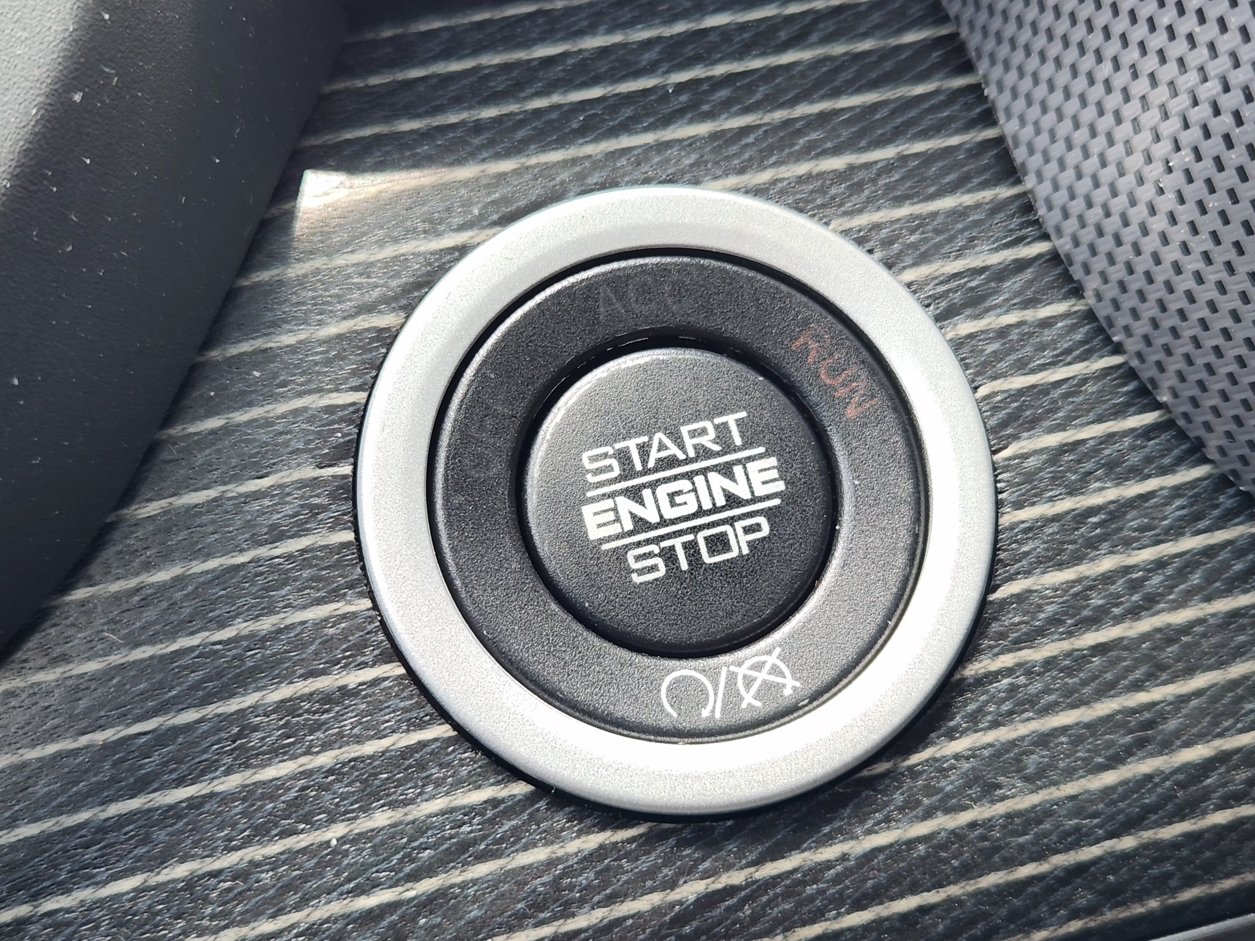 Used 2020 RAM 2500 Limited AWD/4WD image 20
