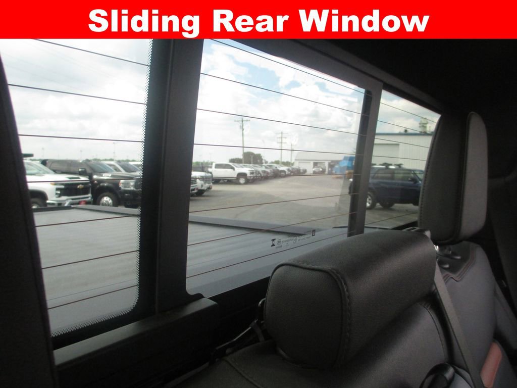 Used 2025 GMC Sierra 1500 AT4 w/ AT4 Premium Package AWD/4WD image 27