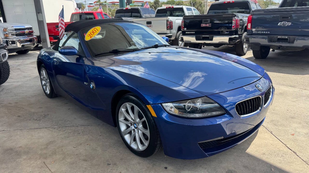 Used 2007 BMW Z4 3.0i RWD image 3