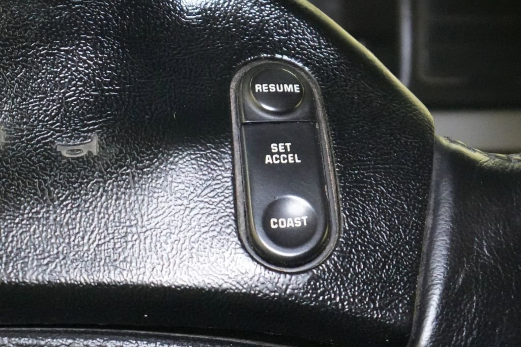 Used 1992 Ford Bronco Eddie Bauer image 35