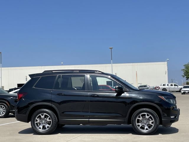 Used 2023 Honda Passport TrailSport image 3