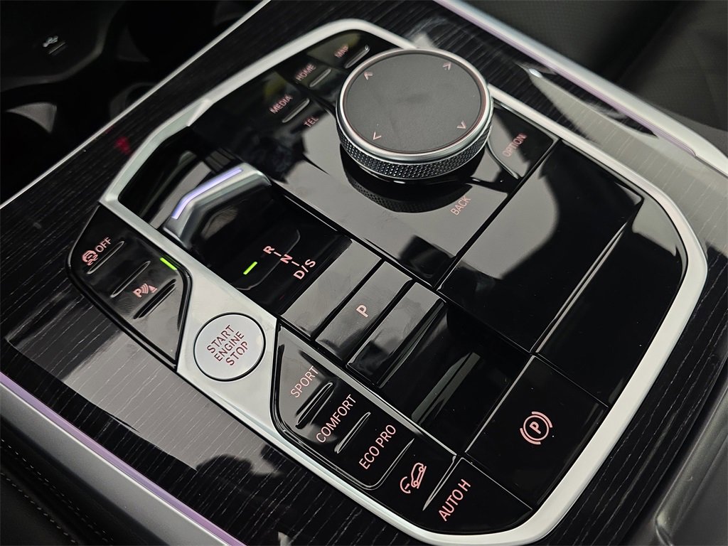 New 2026 BMW X5 xDrive40i w/ M Sport Package image 25