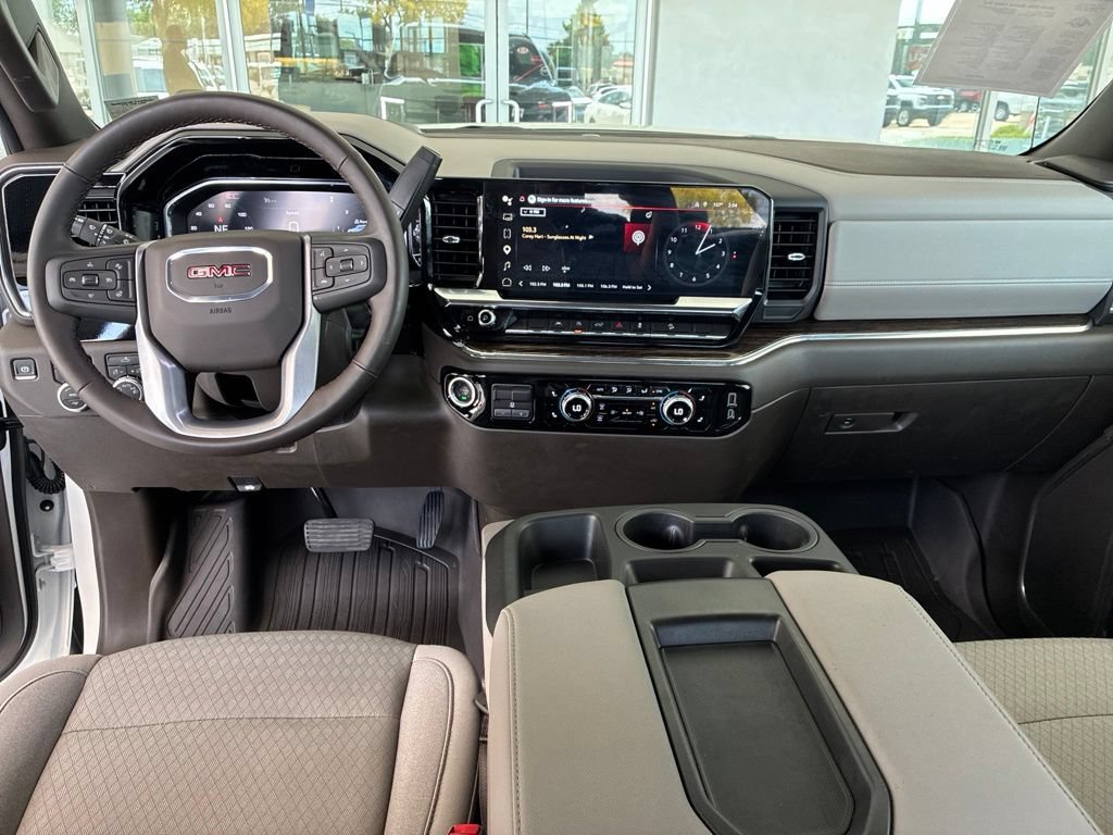Used 2025 GMC Sierra 1500 SLE w/ X31 Off-Road Package AWD/4WD image 14