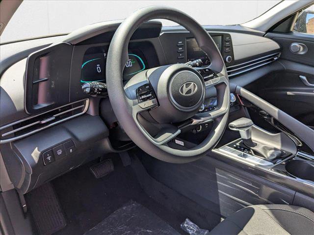 New 2025 Hyundai Elantra Blue image 3