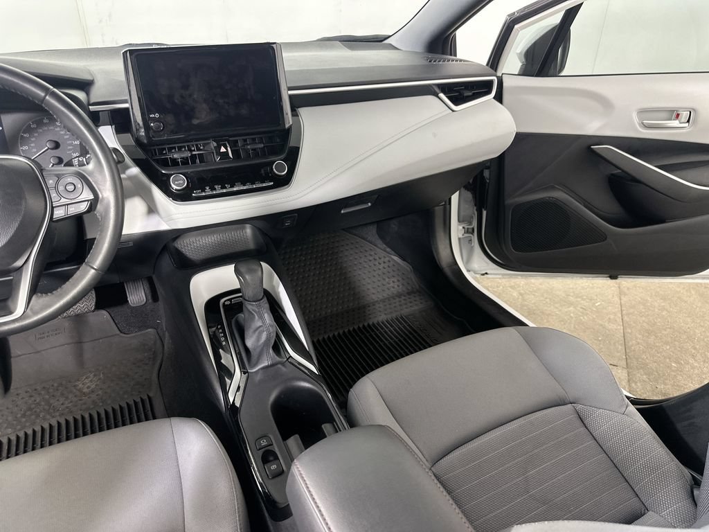 Used 2025 Toyota Corolla SE FWD image 20