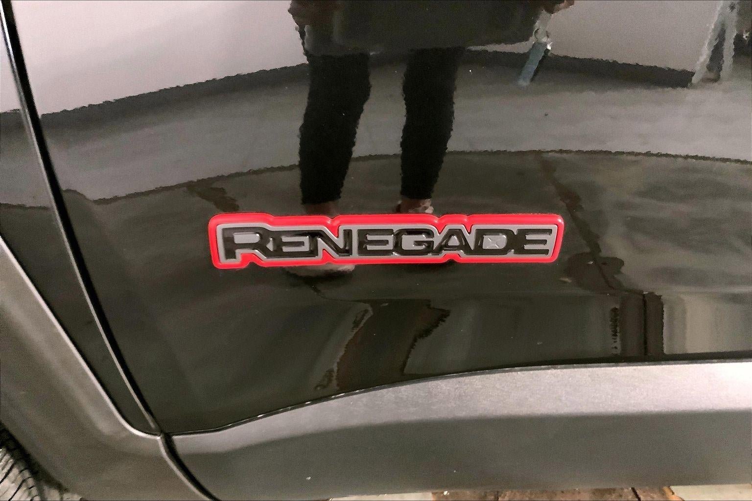 Used 2023 Jeep Renegade Trailhawk AWD/4WD image 8