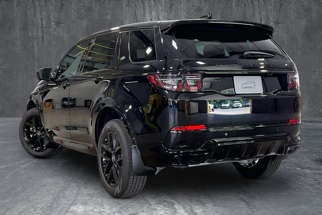New 2026 Land Rover Discovery Sport Landmark AWD/4WD image 3