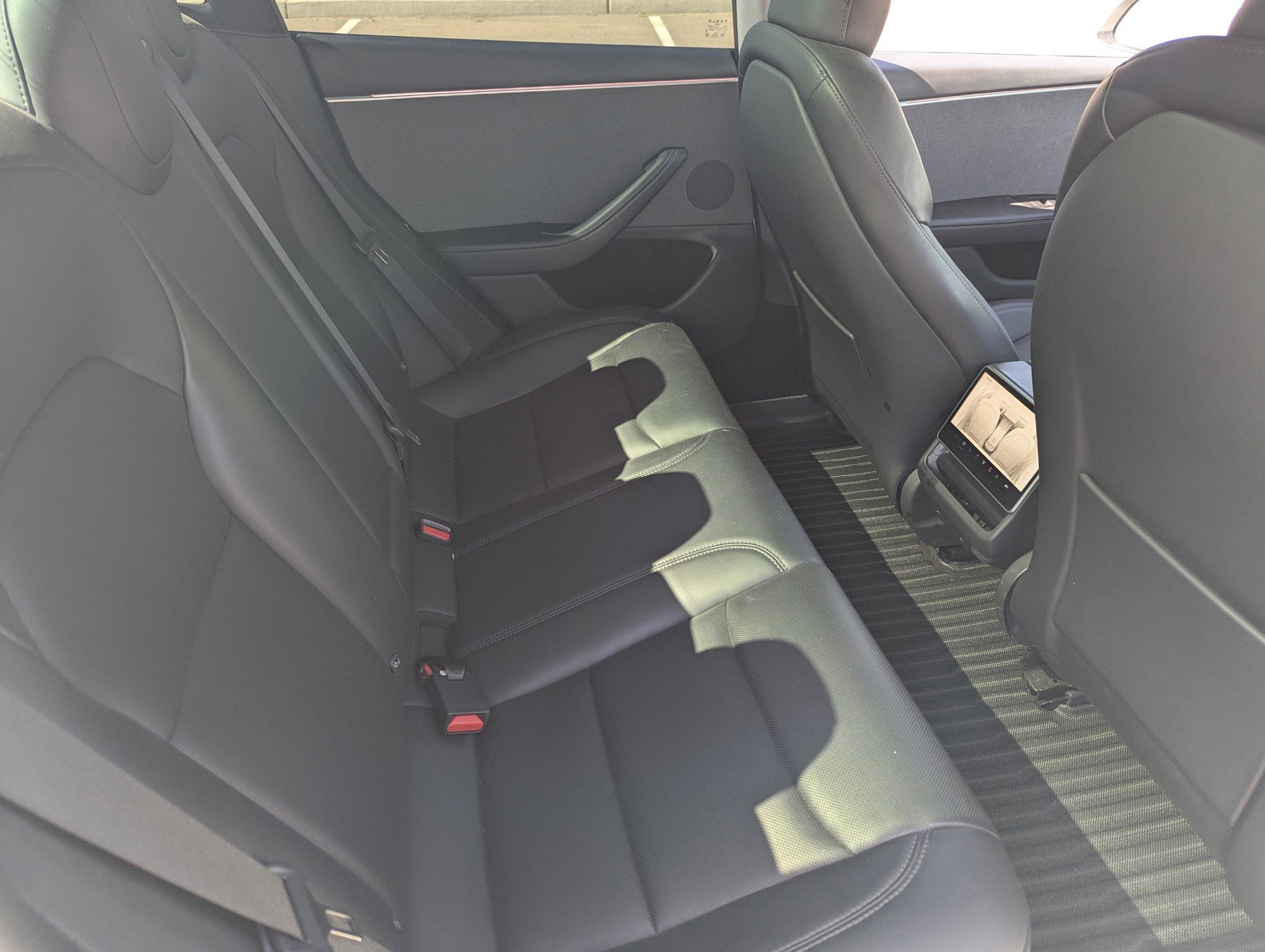 Used 2024 Tesla Model 3 Standard Range image 13