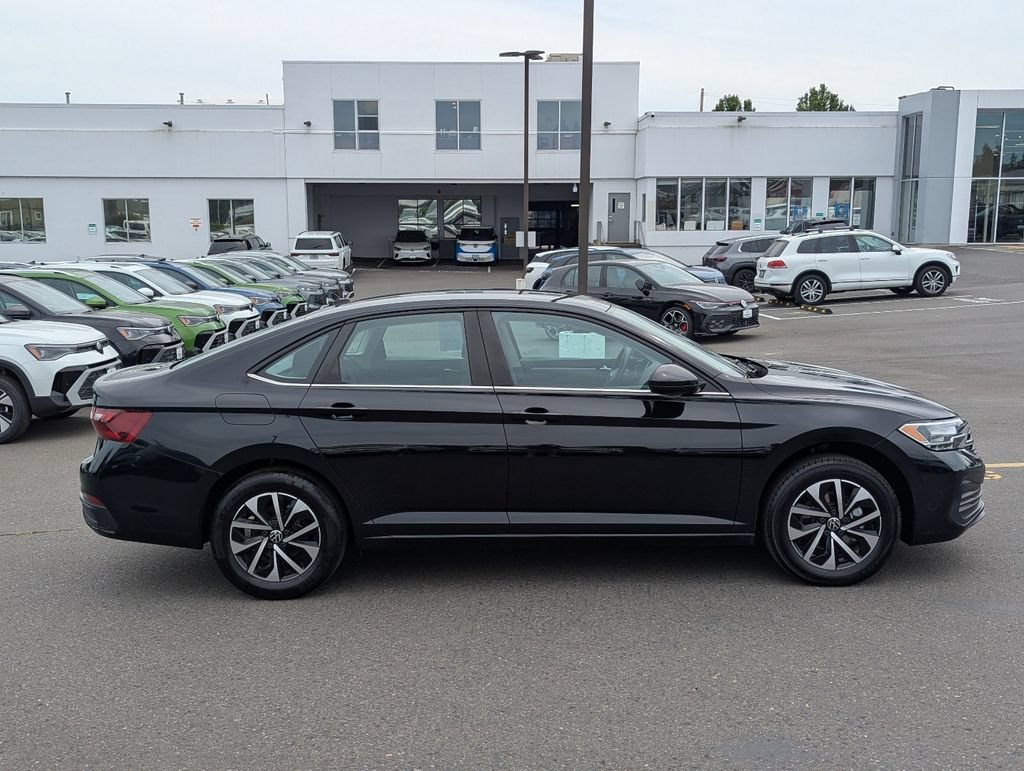 Used 2023 Volkswagen Jetta S FWD image 6