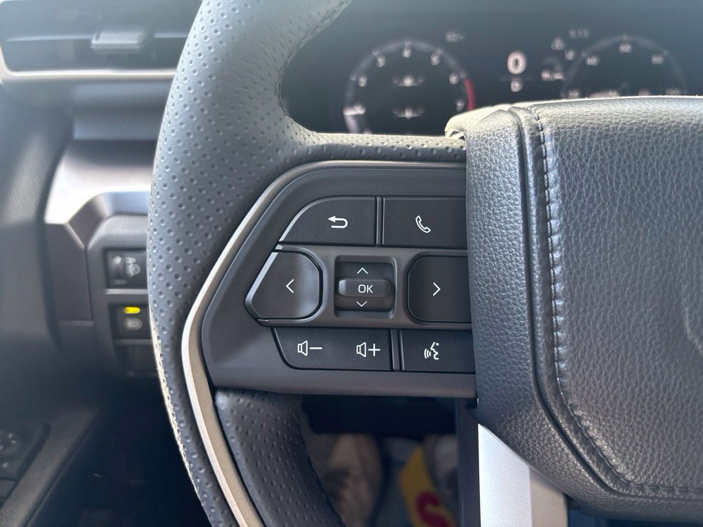 Used 2026 Toyota 4Runner TRD Off-Road Premium AWD/4WD image 18