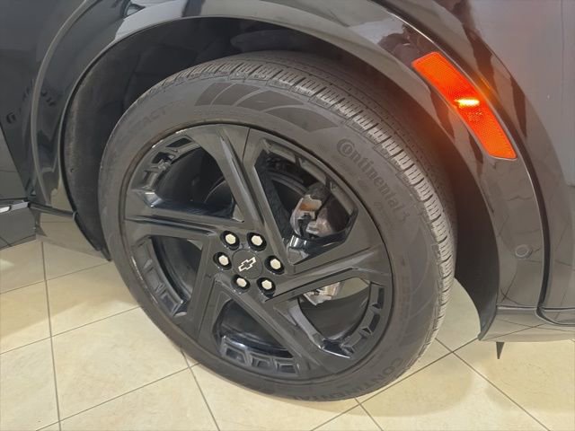 Used 2024 Chevrolet Equinox EV RS FWD image 29