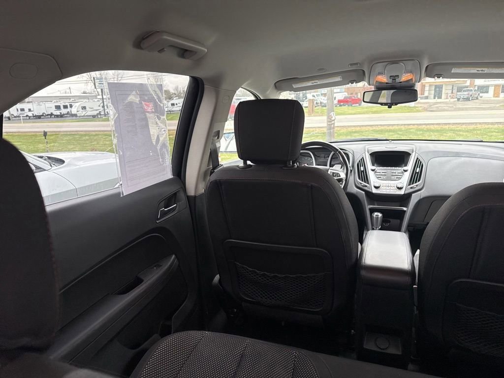 Used 2017 Chevrolet Equinox LT w/ Convenience Package image 49