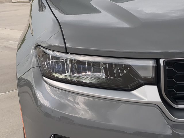 New 2027 Jeep Grand Cherokee L Limited w/ Technology Group II AWD/4WD image 10