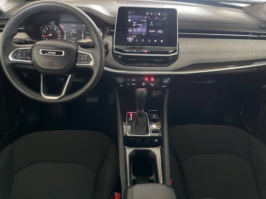 Used 2025 Jeep Compass Sport AWD/4WD image 9
